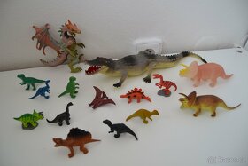 Postavičky / figurky - dinosauři, draci, krokodýl - 6