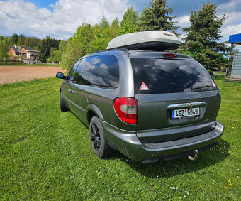 Chrysler Grand Voyager 2.8 CRD Automat 7 Míst - 6