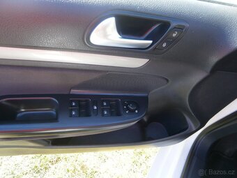 VW Golf 6 kombi 1.2 TSI 77 KW 42000 KM - 6