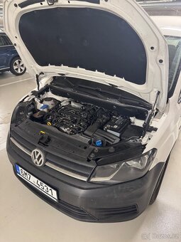 VW Caddy Maxi 2.0 tdi, r. 2017, 7 míst - 6
