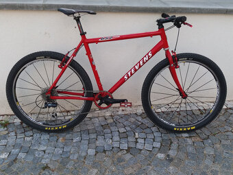 Hmotnost jen 9,5 kg , Carbon sedlovka + Karbon řidítka - 6