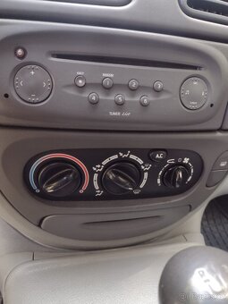 Renault Megane Scenic 1.9 dci - 6