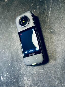 Insta360 X3 kamera – téměř jako nová, kompletní set - 6