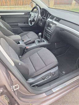 Škoda Superb combi 2.0Tdi 103kw - 6