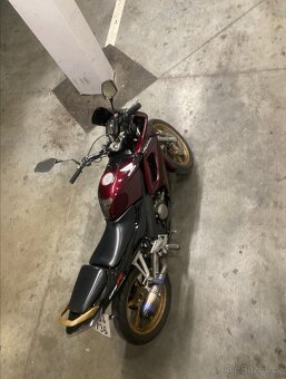 Honda CBR 125 - 6