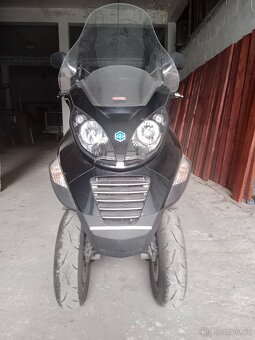 Piaggio MP3 250 M47 - 6