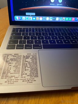 APPLE PC -  MacBook Pro - 6