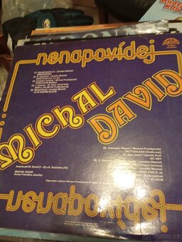 CD,Mc Lp a malý vinyl fota uvnitř - 6