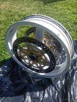 Přední kolo Kawasaki - 6