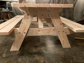 Pivní set, dřevěná lavice, dřevěný stůl - 6