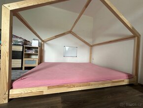 Dětská postel domeček 160x200cm s matrací - 6