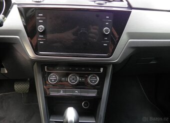Volkswagen Touran 2.0 TDI BMT Comfortline DSG - 6