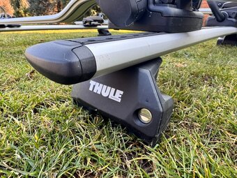 Kompletní set - střešní nosič kole Thule pro VW Passat B8 - 6