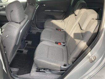 Peugeot 5008 1.6 HDI , 88 kW nafta, 2015 - 6