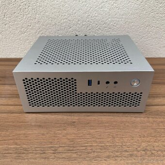 Mini ITX počítač - 6