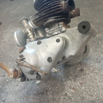 ČZ motor - 6