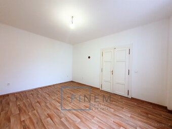 Mezonetový byt v cihlovém domě 3+kk, 75m² v centru  Kralup n - 6