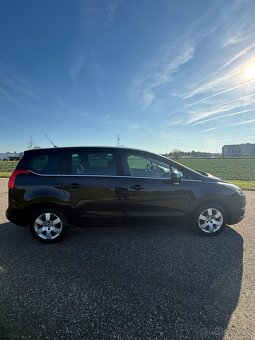 PEUGEOT 5008 2.0HDi 110kW, NOVÉ ROZVODY, KLIMA, PO SERVISU - 6