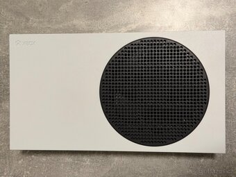 Xbox Series 500gb, 1x ovladač, kabeláž, super stav - 6