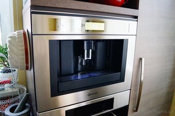 Vestavný kávovar Bauknecht KMT 9145 PT - 6