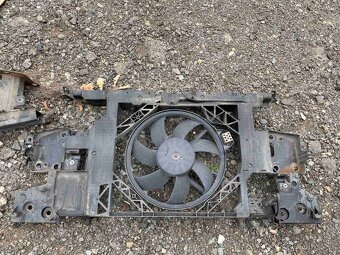 Renault fluence díly přední blatník ov460 - 6