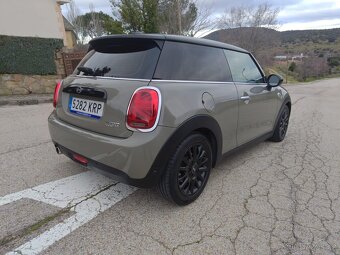 Mini Cooper – automat – panoramatická střecha - 6