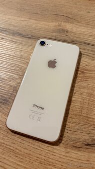 iPhone 8 64GB + skla, obaly - 6
