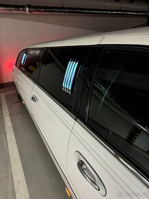 Prodám limuzína Lincoln Towncar - 6