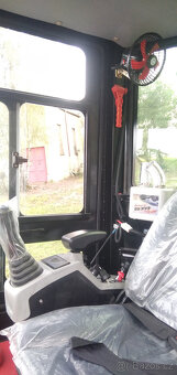 Minibagr Zethos HT2000 (tříválec 26 koní) - 6