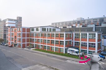 Pronájem obchodních prostor 68 m2 - Zlín, J. A. Bati 5542 - 6