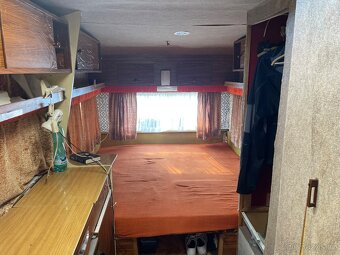 Karavan s předstanem rezervováno - 6