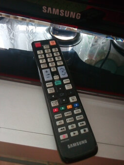 LED TV SAMSUNG UE40C5000QWXXH 102 cm 40" - 6