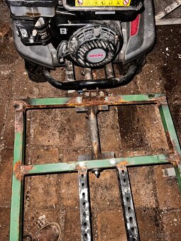 Vozík tlačeny traktůrkem hecht7970 - 6