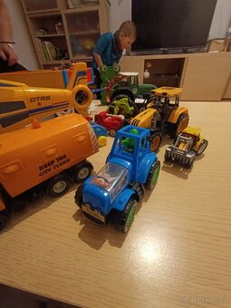 14ks sada hraček - 6