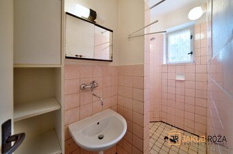 Prodej rodinného domu 238 m², pozemek 692 m² - 6