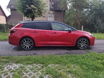 Prodám Toyota Corolla ST GR sport 2.0 146 kw hybrid - 6