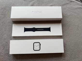 Apple Watch Series 7 45mm (GPS + Cellular) z hliníku - 6