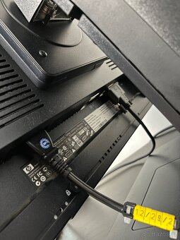 24-palcový LCD Monitor HP LP2465 včetně kabelů - 6