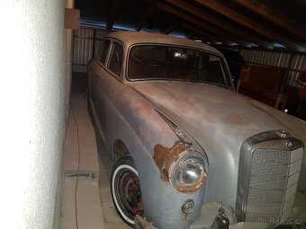 Mercedes W105-219 - 6