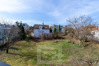 Pronájem bytu 2+kk 50 m2 s balkonem v rekonstruované vile. - 6