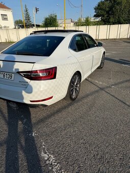 Škoda Superb 3 L&K 2.0 tsi 206 kw - 6