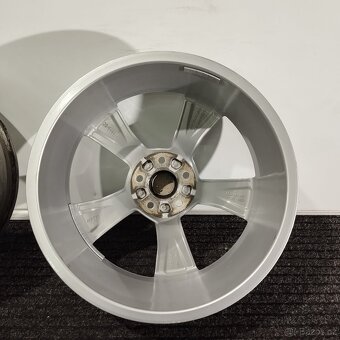 Disky na Audi RS4 7Jx19" ET34 5x112 - 6