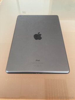 Apple iPad 9. generace 256GB - 6