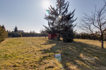 Prodej stavebního pozemku 1300 m2 v obci Záryby. - 6