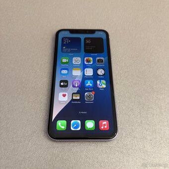 iPhone 11 128GB purple, pěkný stav, 12 měsíců záruka - 6