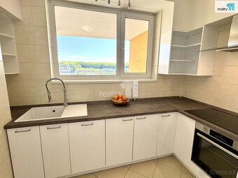pronájem bytu 3KK, 76m2, terasa, balkon, sklep, stání, Praha - 6