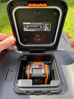 Worx Landroid M700 Plus WR167E s Wi-Fi a Bluetooth 700 m² - 6