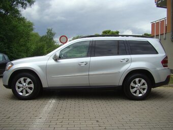 Mercedes-Benz GL 450 V8 4MATIC 7-MÍST - 6