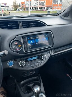 Toyota Yaris 1,5 hybrid GR SPORT - 6