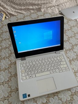 Lenovo Yoga 300 - 6
